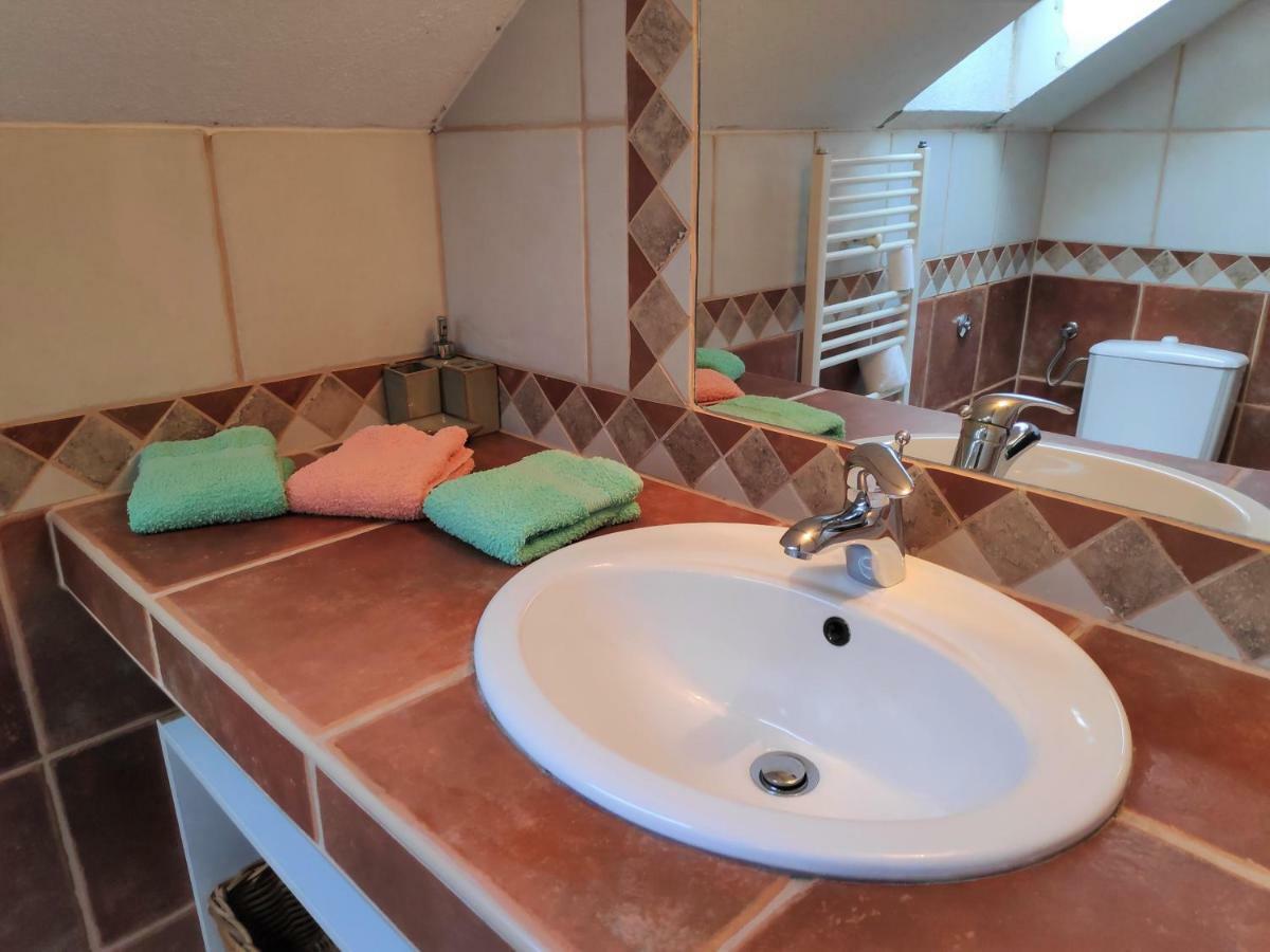 Villa Punta Blava - Beach Front, Ideal For Family Vacation With Kids, Large Terraces With Sea View, Internet, Netflix, No Pets Allowed Obrovac Ngoại thất bức ảnh